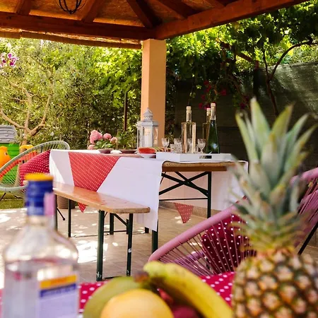 Sunny Vacay Kaštela