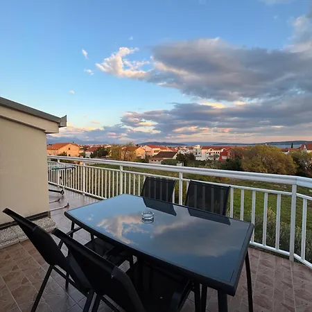 Sunny Vacay Appartement *
