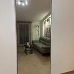 Sunny Vacay Apartment