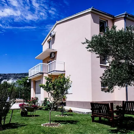 Sunny Vacay Appartamento Kaštela