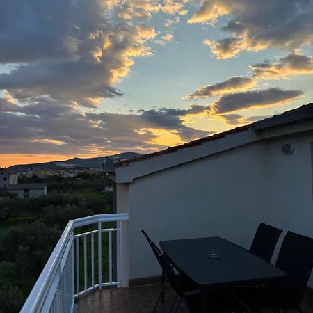 Sunny Vacay Appartamento Kaštela